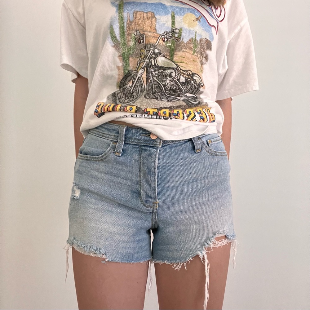 Hollister High Rise Mom Shorts 3”